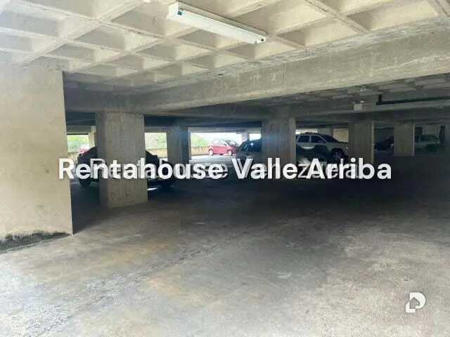 Apartamento en Miravila, Caracas – 17