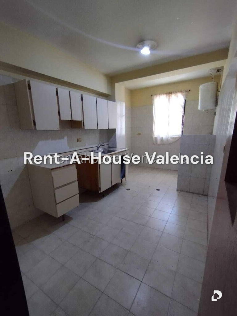 Apartamento en Lomas del Este, Valencia