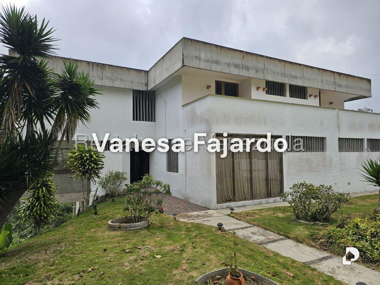 Casa en Club de Campo, San Antonio de Los Altos – 1