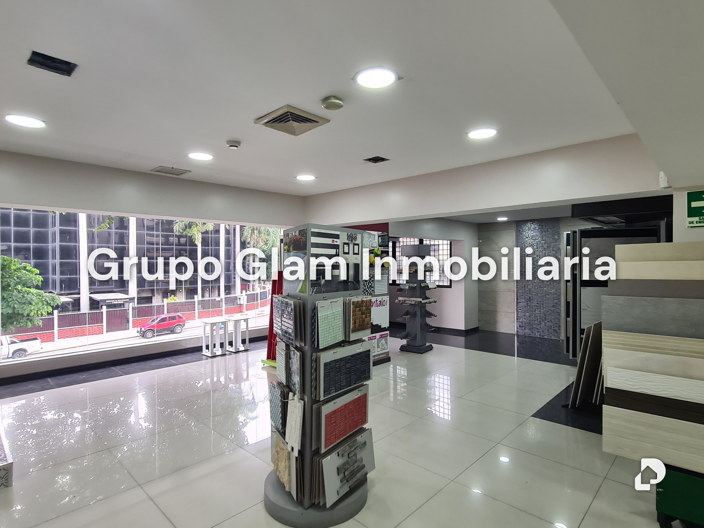 Local comercial en El Bosque, Caracas – 12