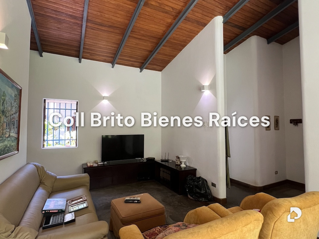 Casa en Cerro Verde, Caracas – 9