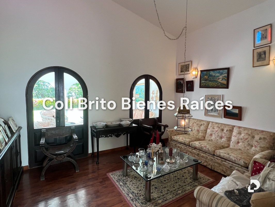 Casa en Cerro Verde, Caracas – 8