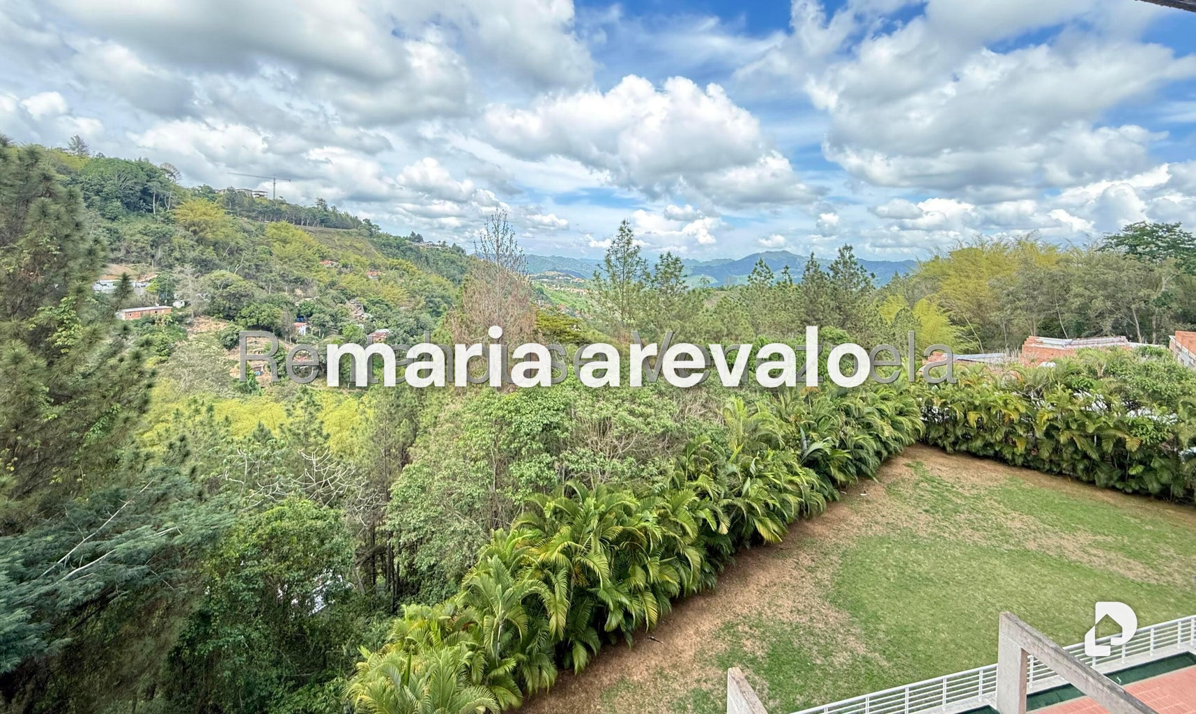 Apartamento en Lomas de La Lagunita, Caracas – 13