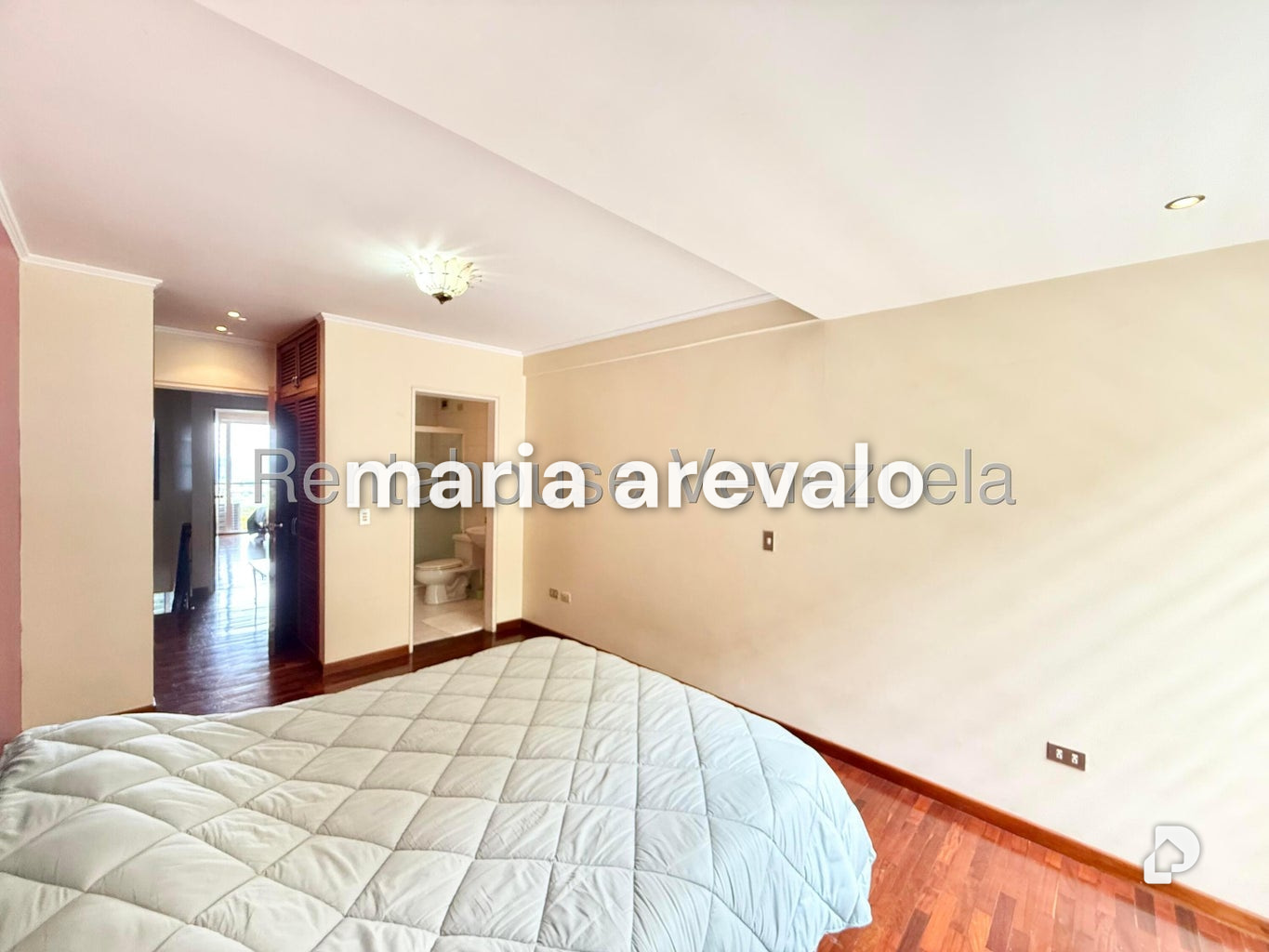 Apartamento en Lomas de La Lagunita, Caracas – 18