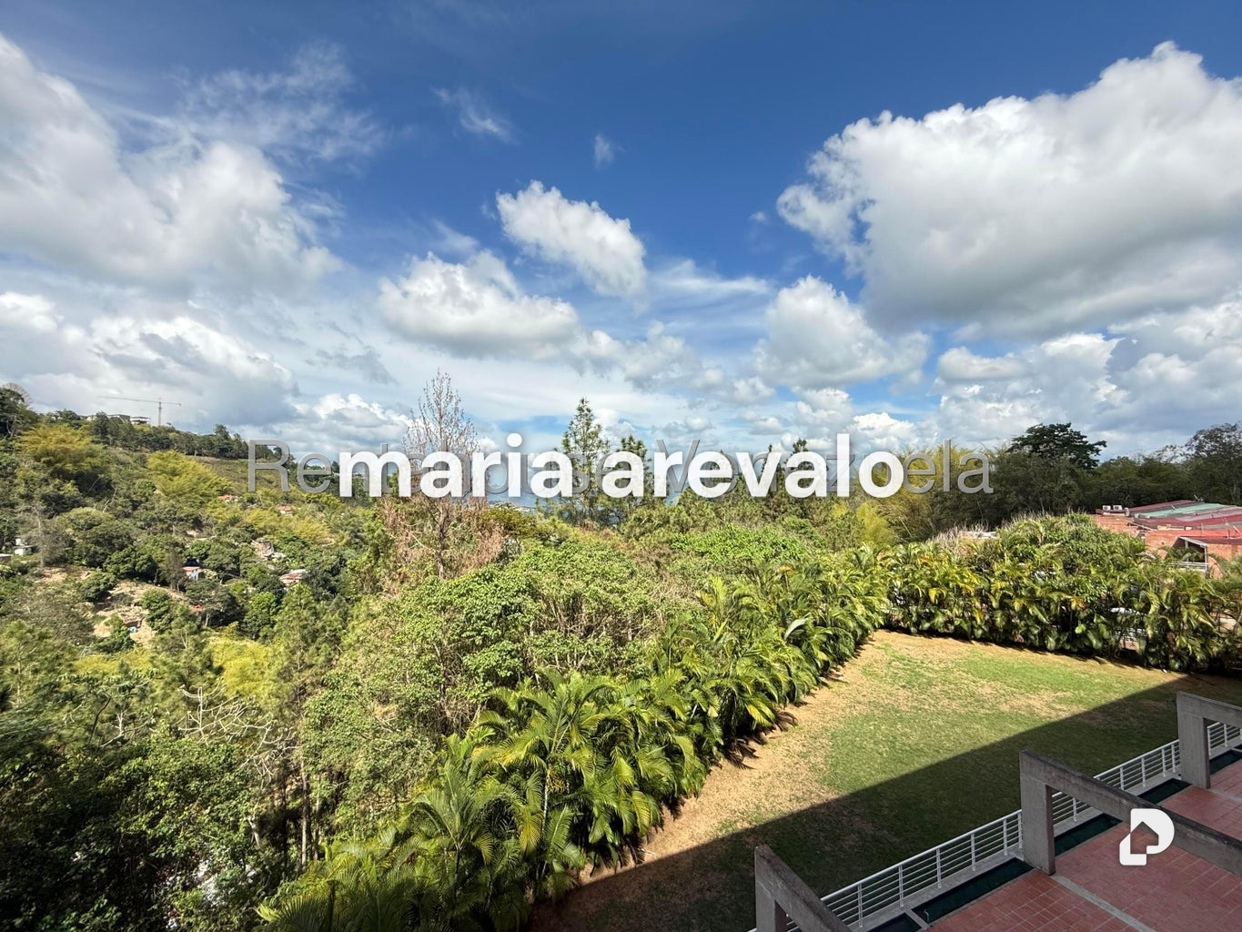 Apartamento en Lomas de La Lagunita, Caracas – 21