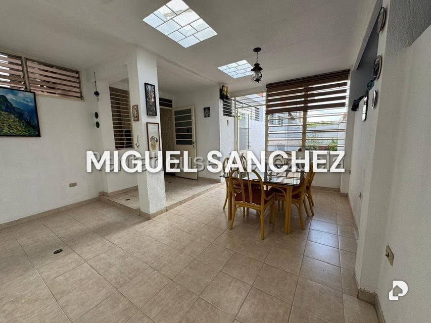 Casa en Alto Prado, Caracas – 10