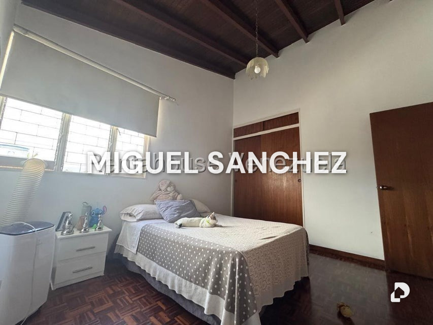 Casa en Alto Prado, Caracas – 13