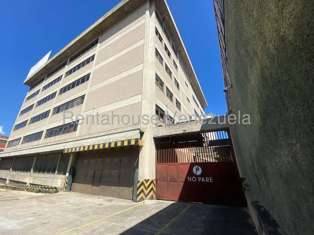 Warehouse in La Yaguara, Caracas - 1