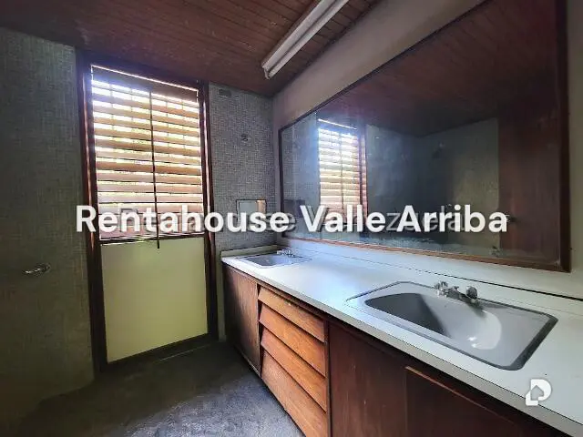 Casa en Prados del Este, Caracas – 23
