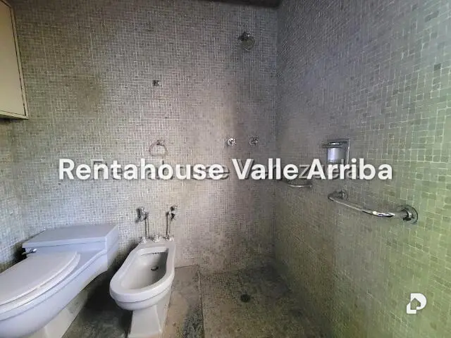 Casa en Prados del Este, Caracas – 24