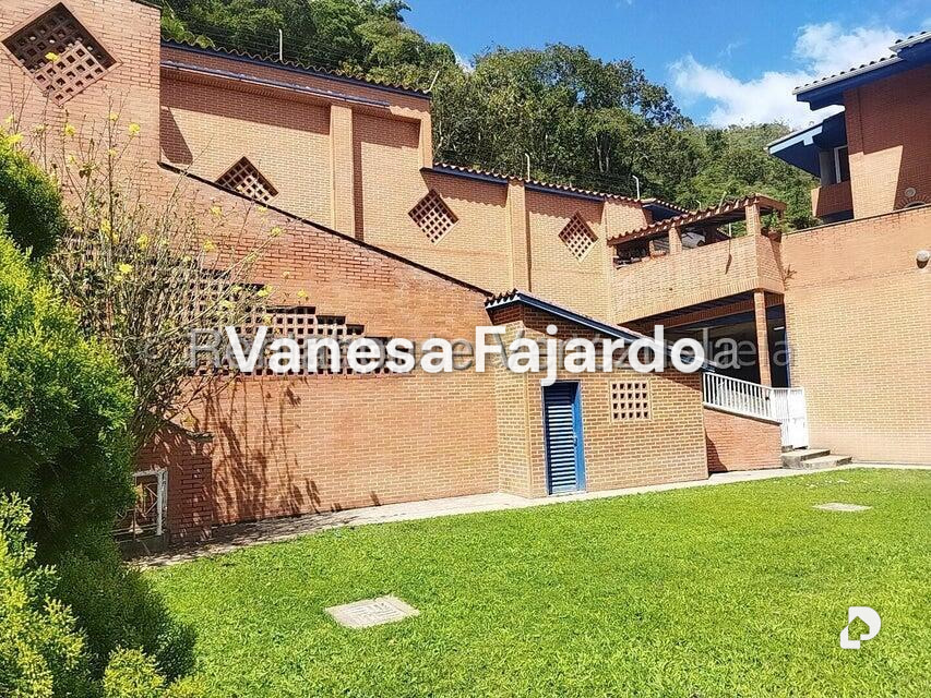 Casa en La Suiza, San Antonio de Los Altos – 2