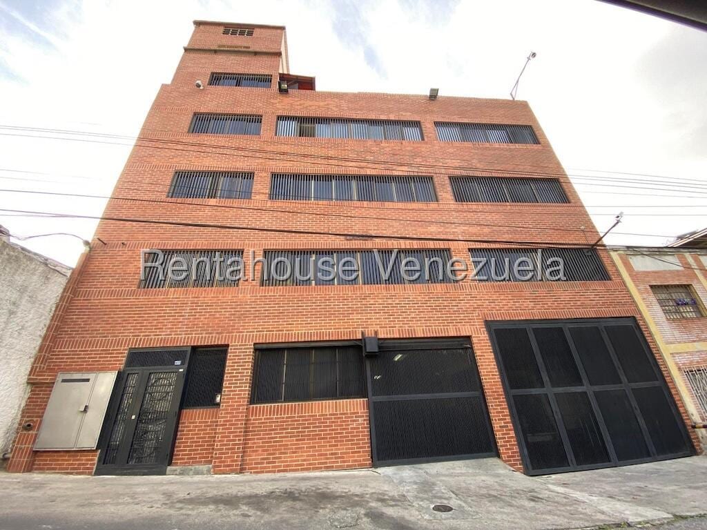 Edificio en Parroquia La Candelaria, Caracas - 1