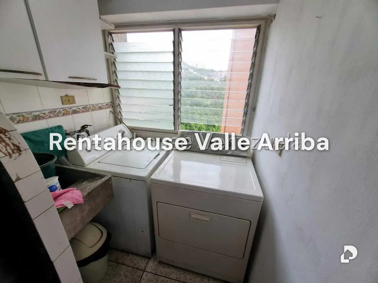 Apartamento en Colinas de Santa Mónica, Caracas – 18