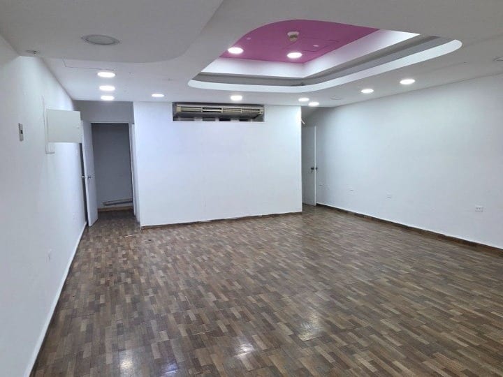 Local comercial en Urbanización El Bosque, Maracay - 1