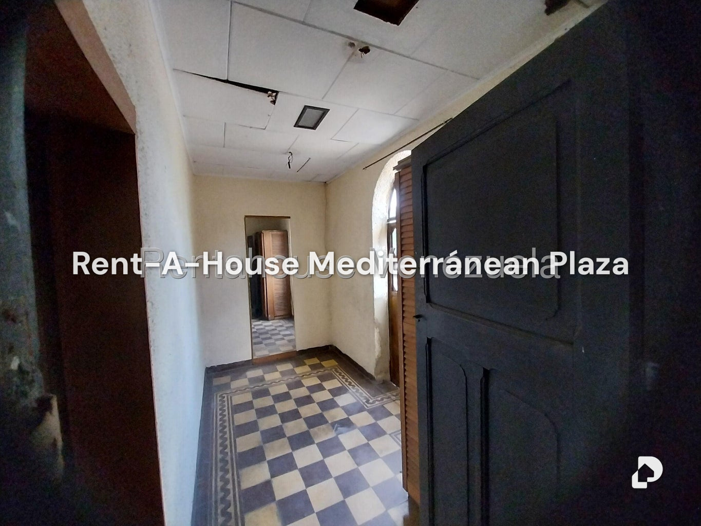 Local comercial en Avenida Bolivar Norte, Valencia – 15