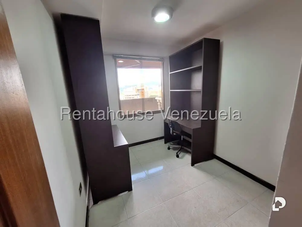 Apartamento en Santa Eduvigis, Caracas – 23