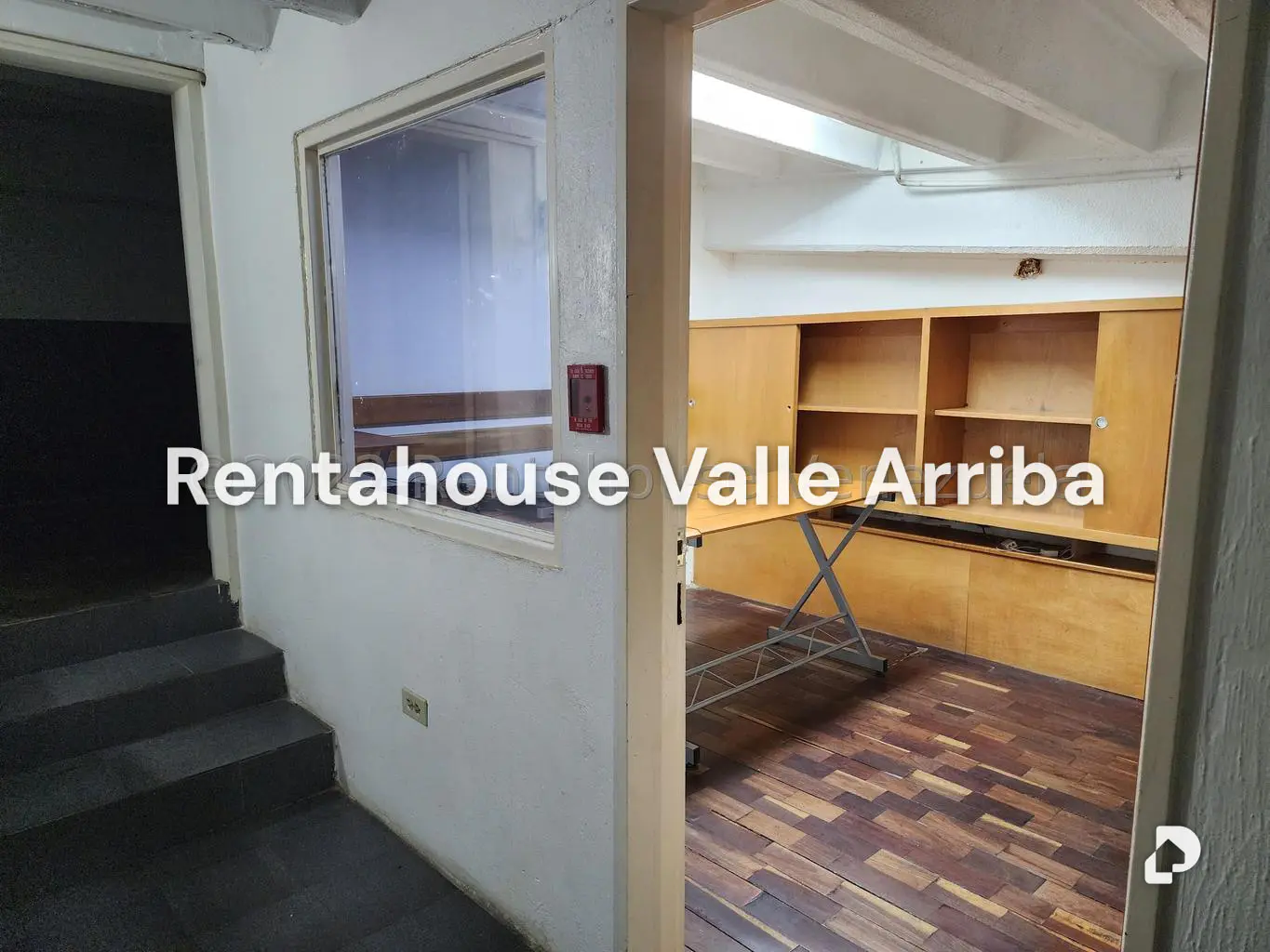 Local comercial en Lomas De La Trinidad, Caracas – 25