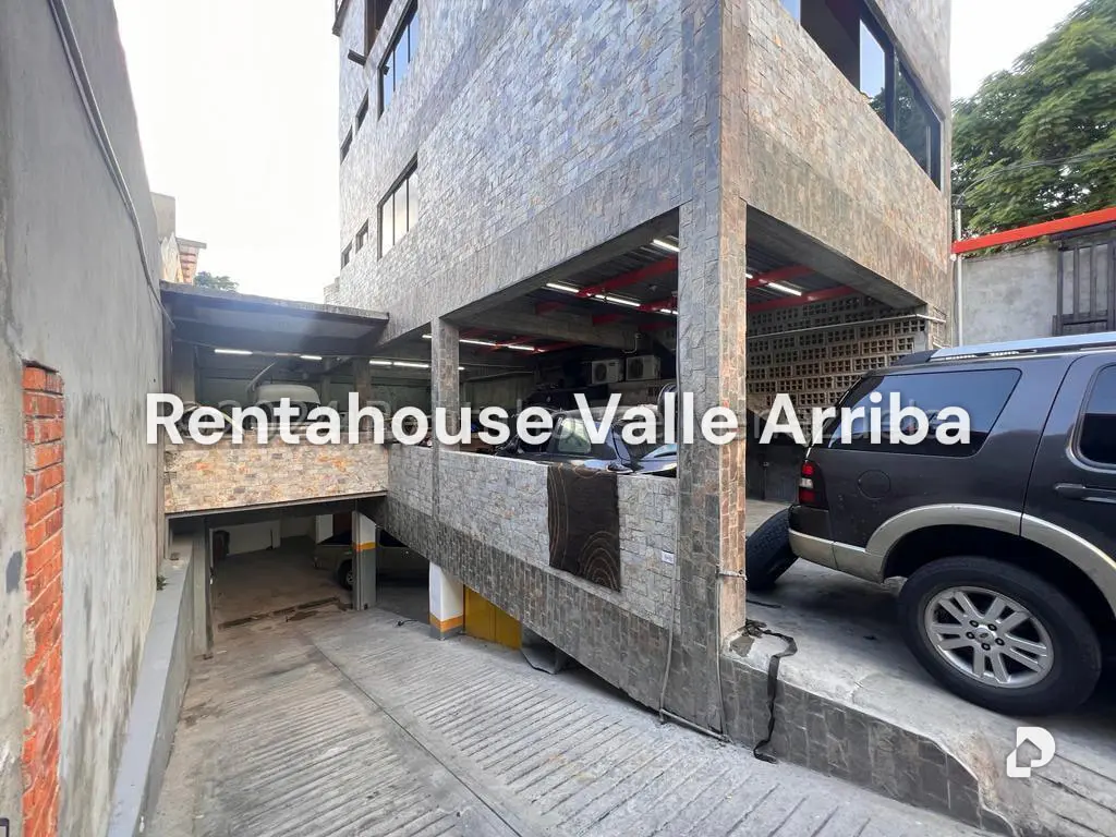 Edificio en Santa Eduvigis, Caracas – 2