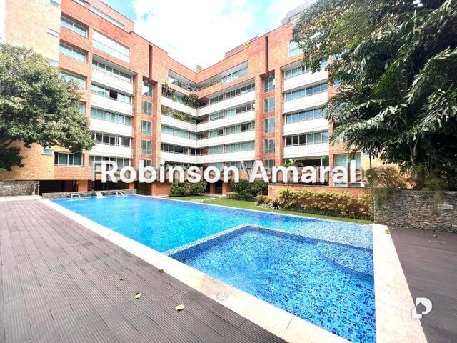 Apartamento en Campo Alegre, Caracas – 25