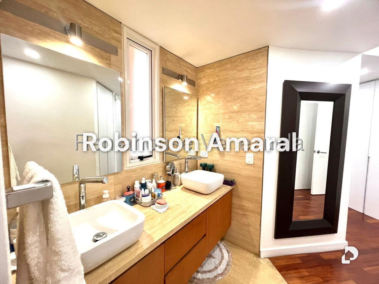Apartamento en Campo Alegre, Caracas – 17