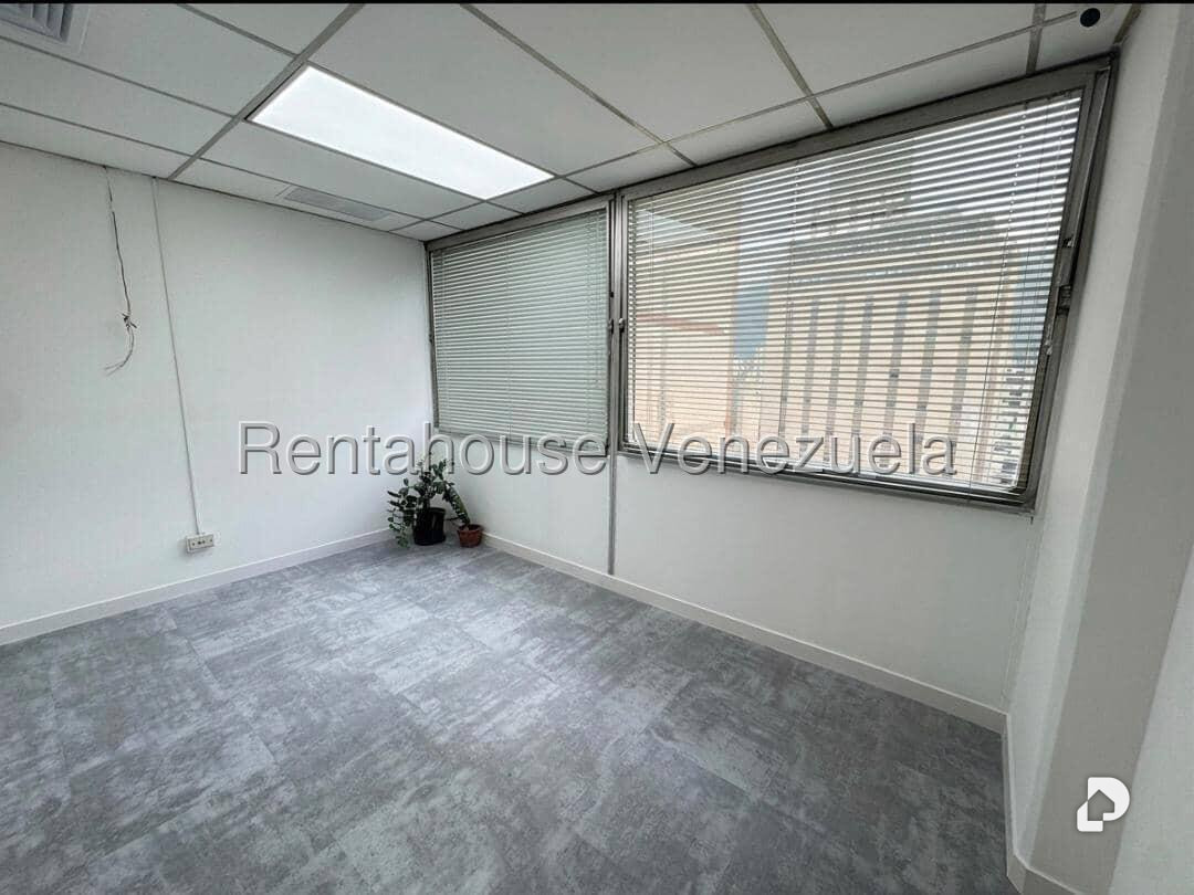 Office in Chacao, Caracas – 20