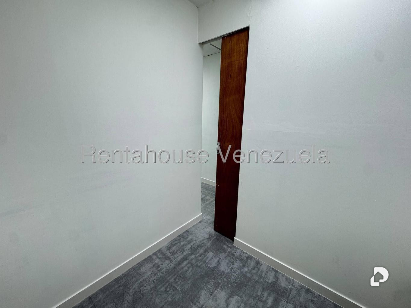 Office in Chacao, Caracas – 17