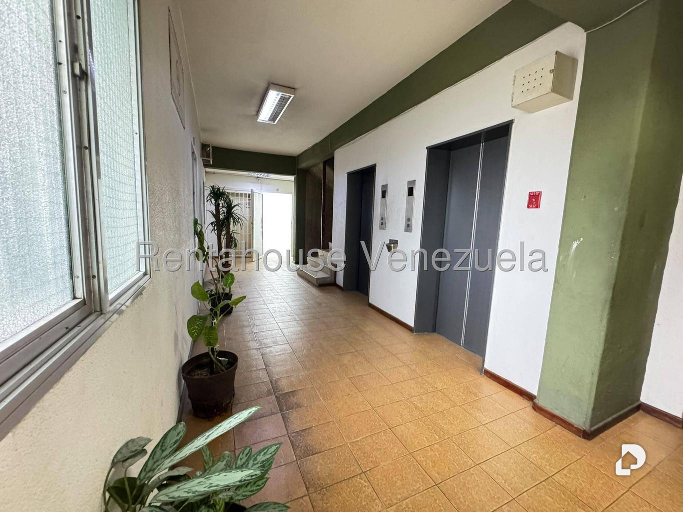 Office in Chacao, Caracas – 24