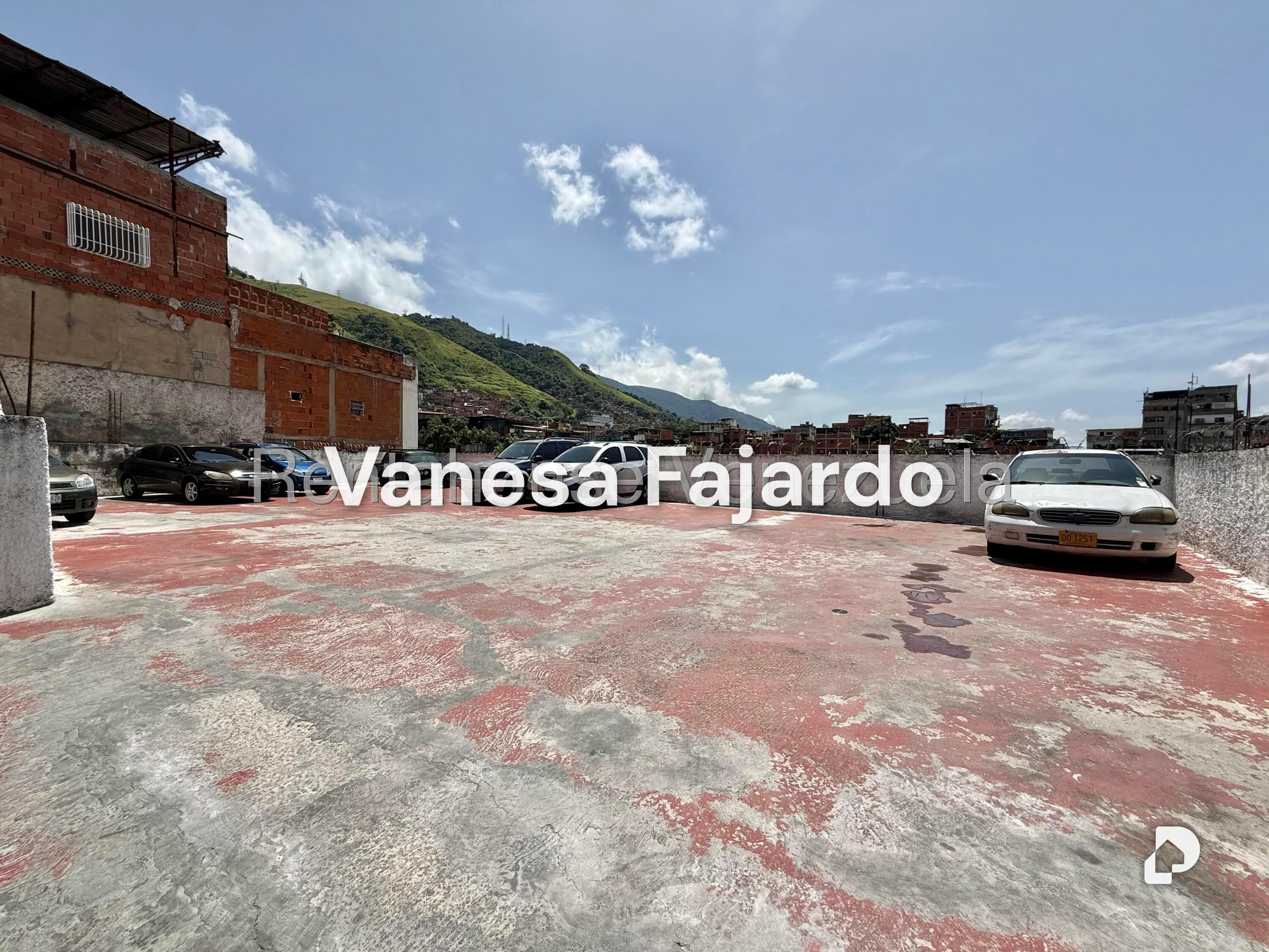 Terreno en Catia, Caracas – 13