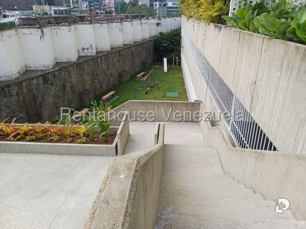 Apartamento en Las Mercedes, Caracas – 17