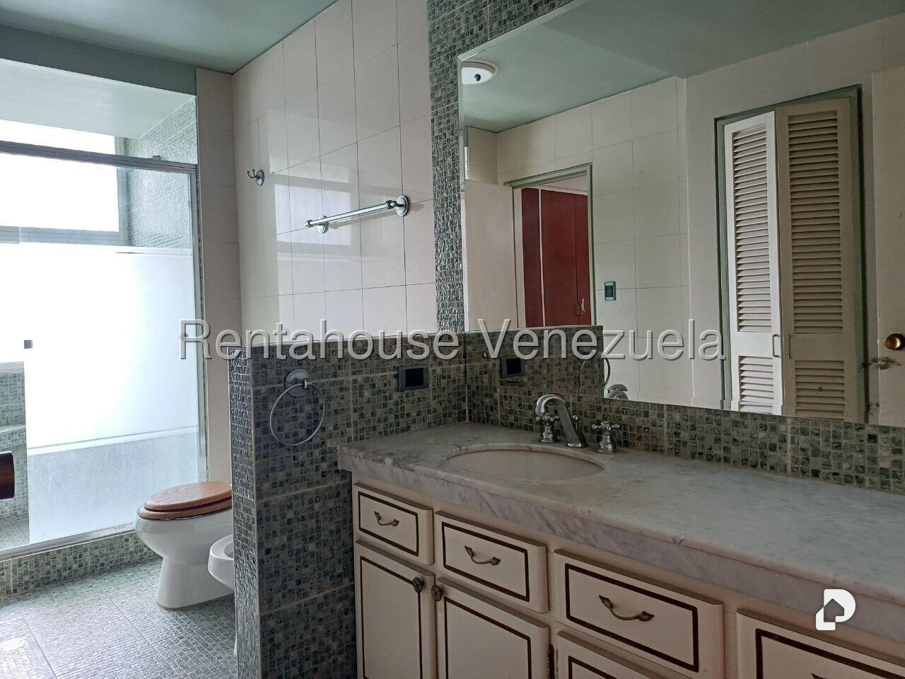 Apartamento en Las Mercedes, Caracas – 11