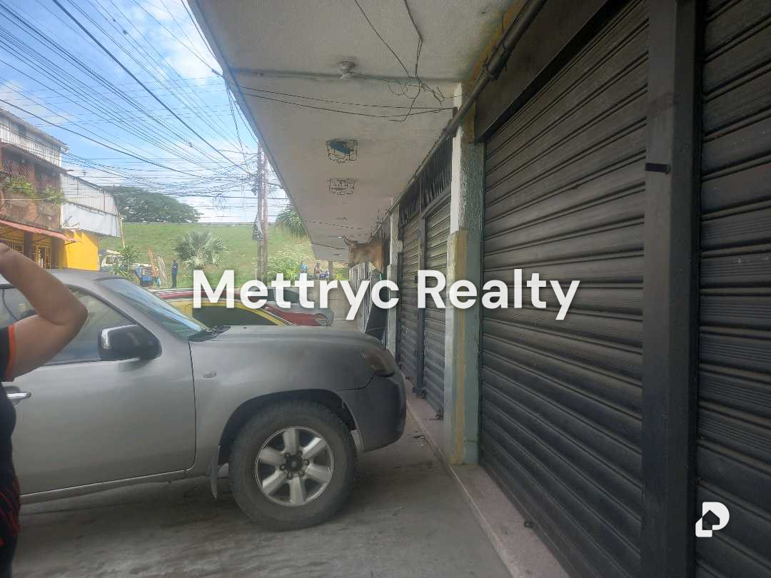 Local comercial en Casco Tocuyito, Libertador – 6