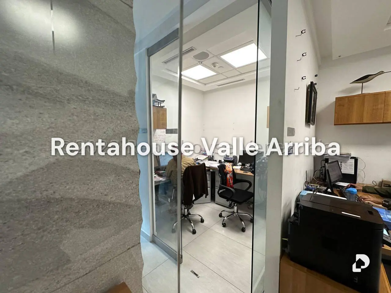 Local comercial en Macaracuay, Caracas – 19