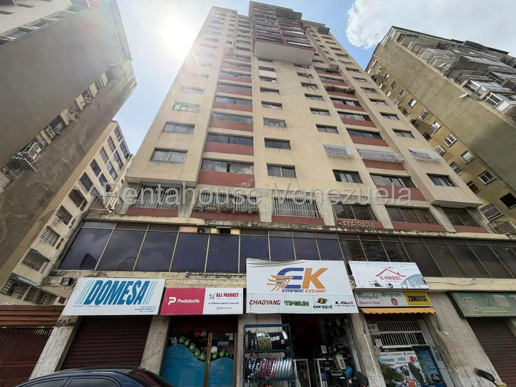 Apartment in La California, Caracas - 1
