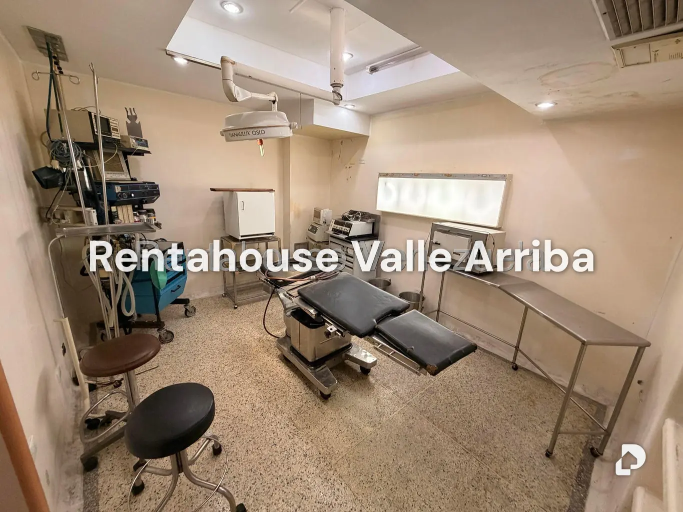 Local comercial en Bello Monte, Caracas – 12