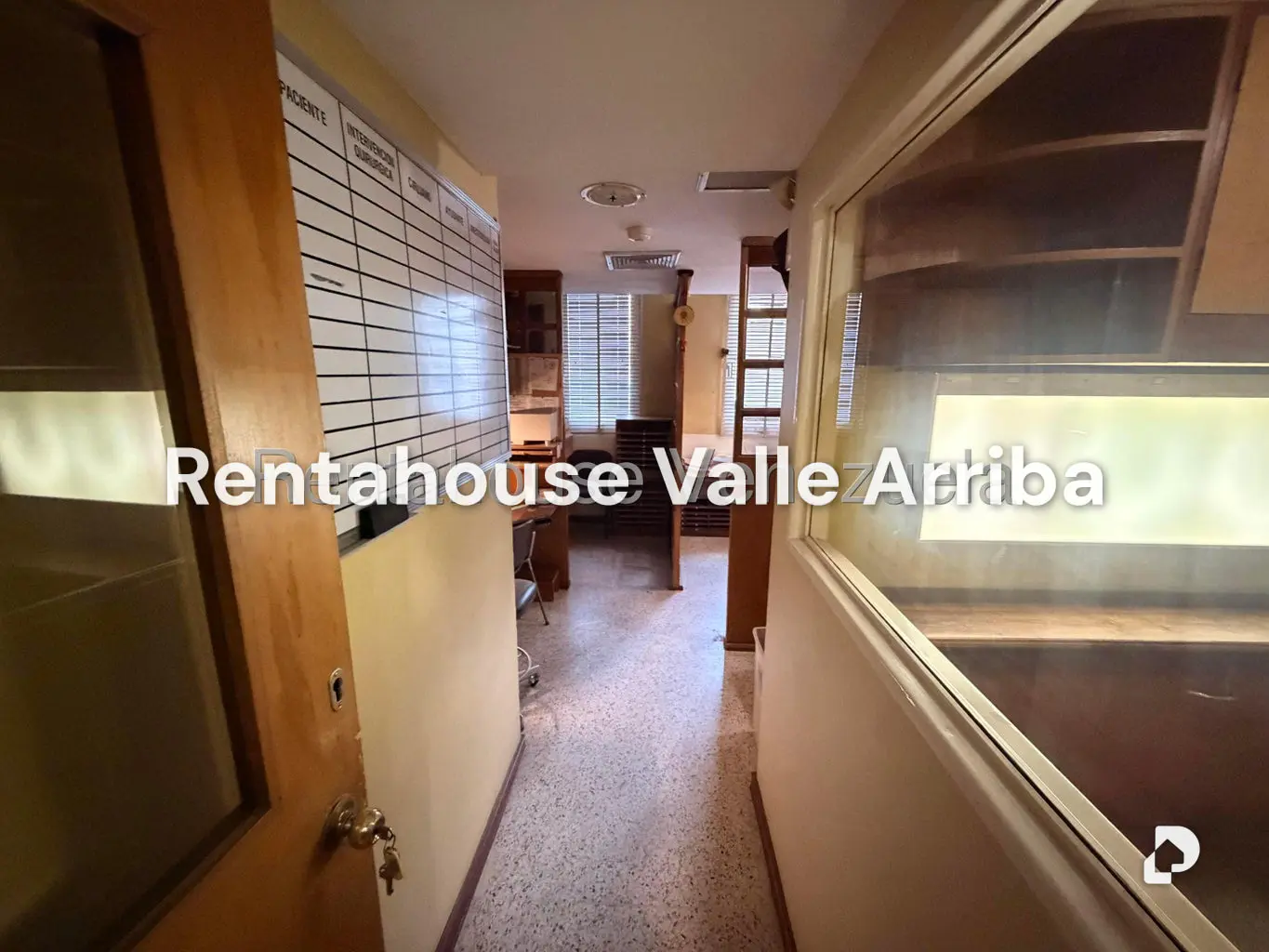 Local comercial en Bello Monte, Caracas – 19