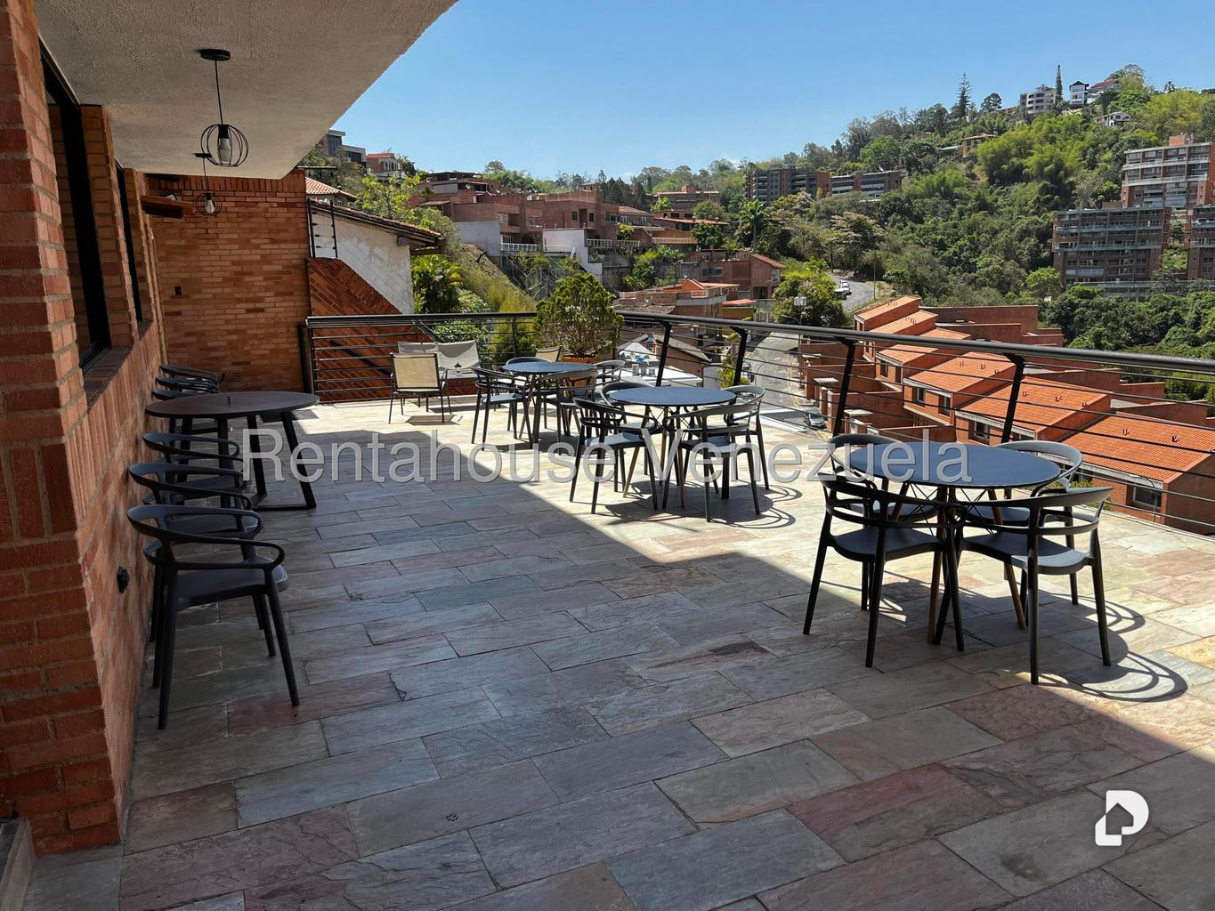 Casa en Alto Hatillo, Caracas – 19