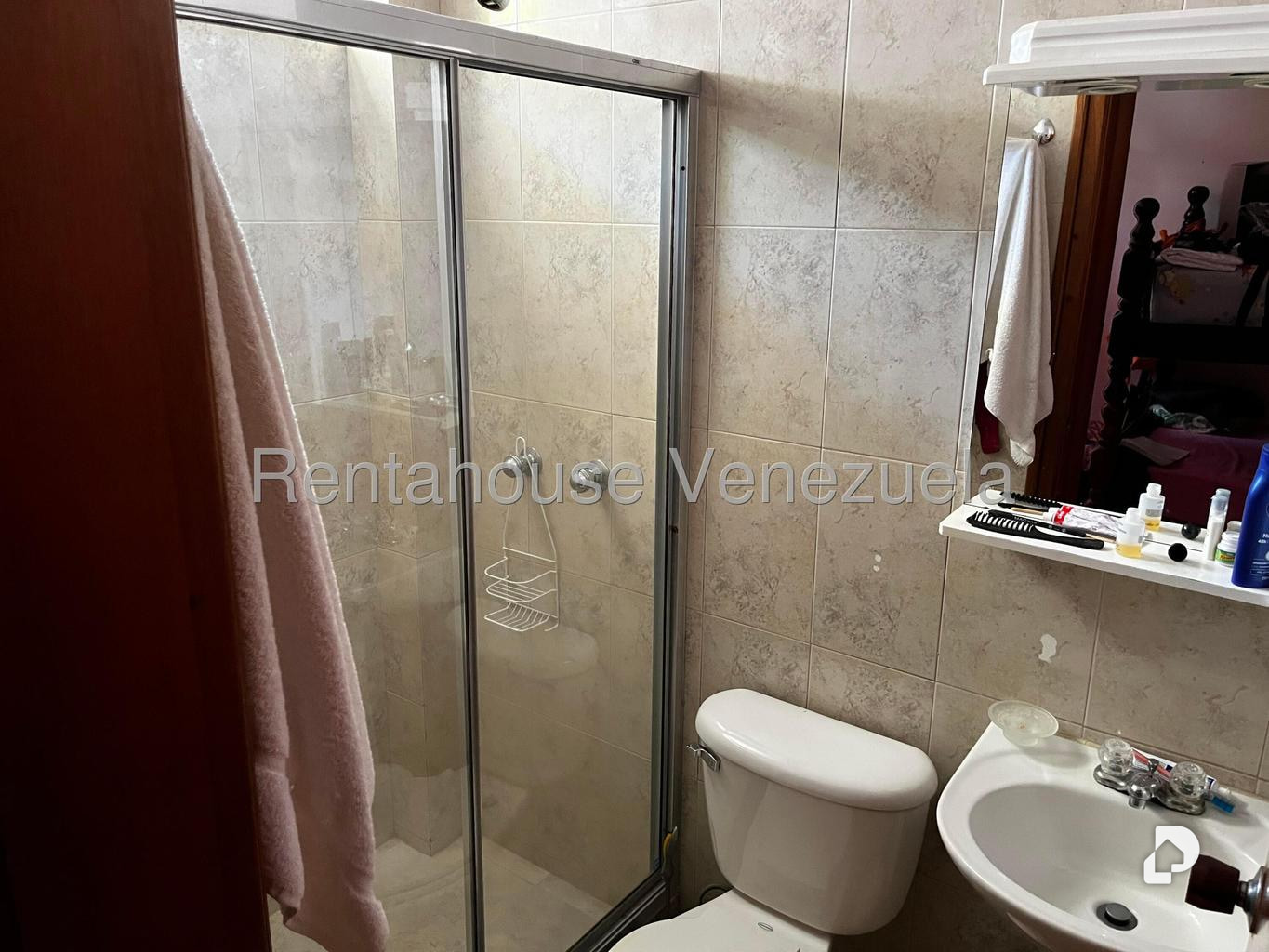 Casa en Alto Hatillo, Caracas – 25