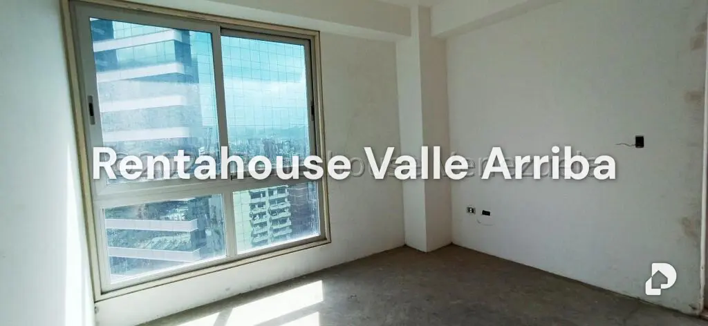 Apartamento en Campo Alegre, Caracas – 28