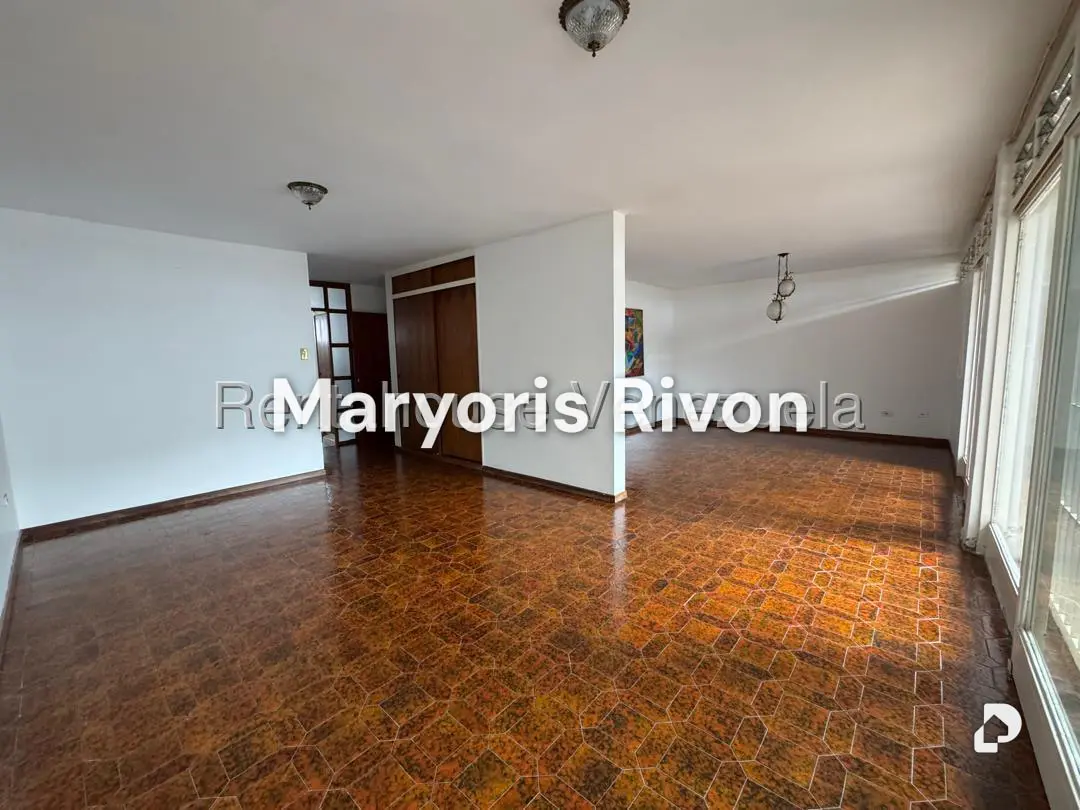 Casa en Alto Prado, Caracas – 9