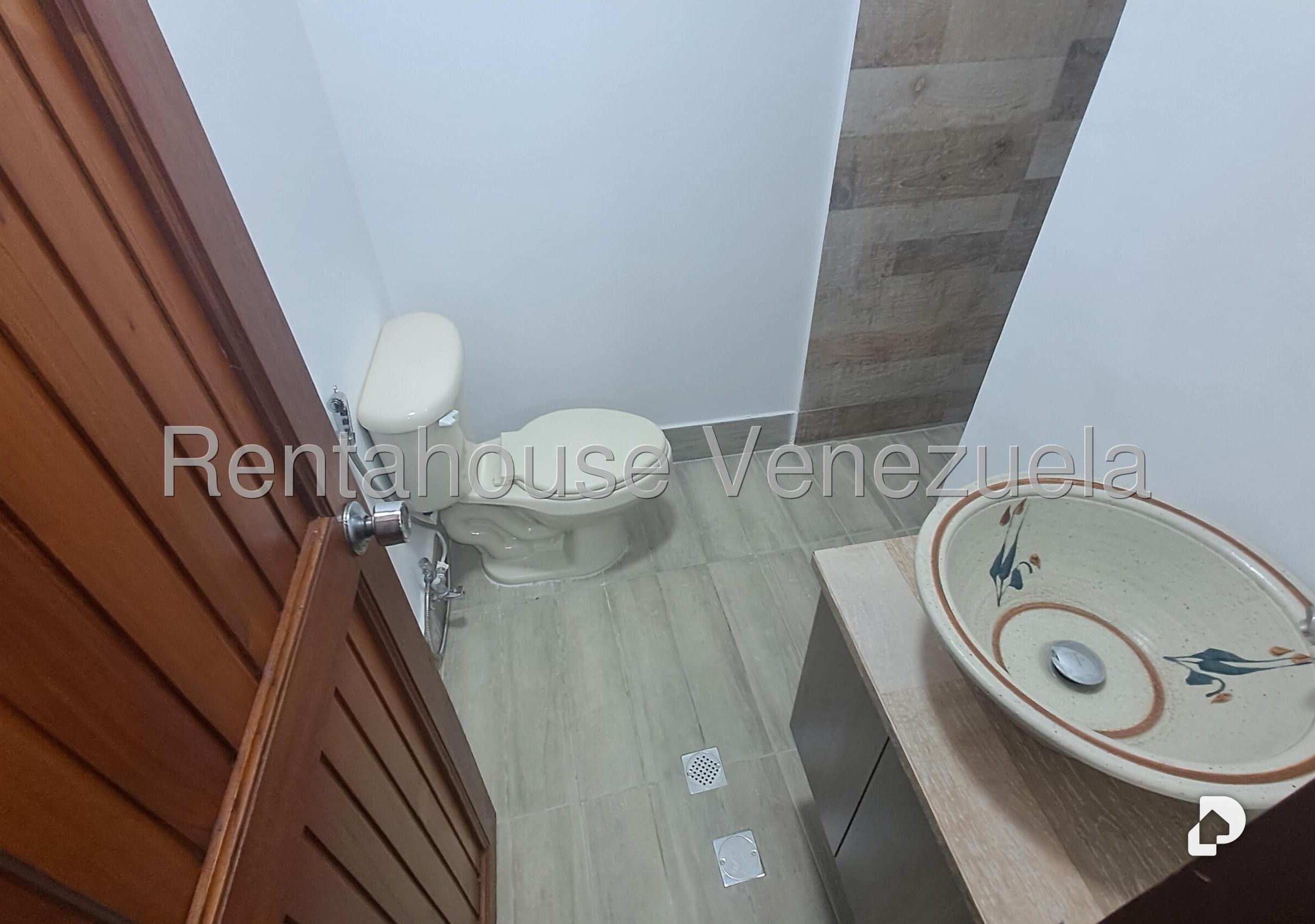 Anexo en Colinas de Vista Alegre, Caracas – 13
