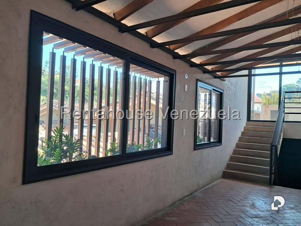 Local comercial en El Hatillo, Caracas – 28