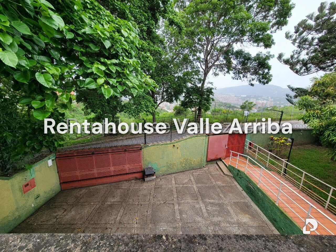 Casa en Colinas de Bello Monte, Caracas – 28