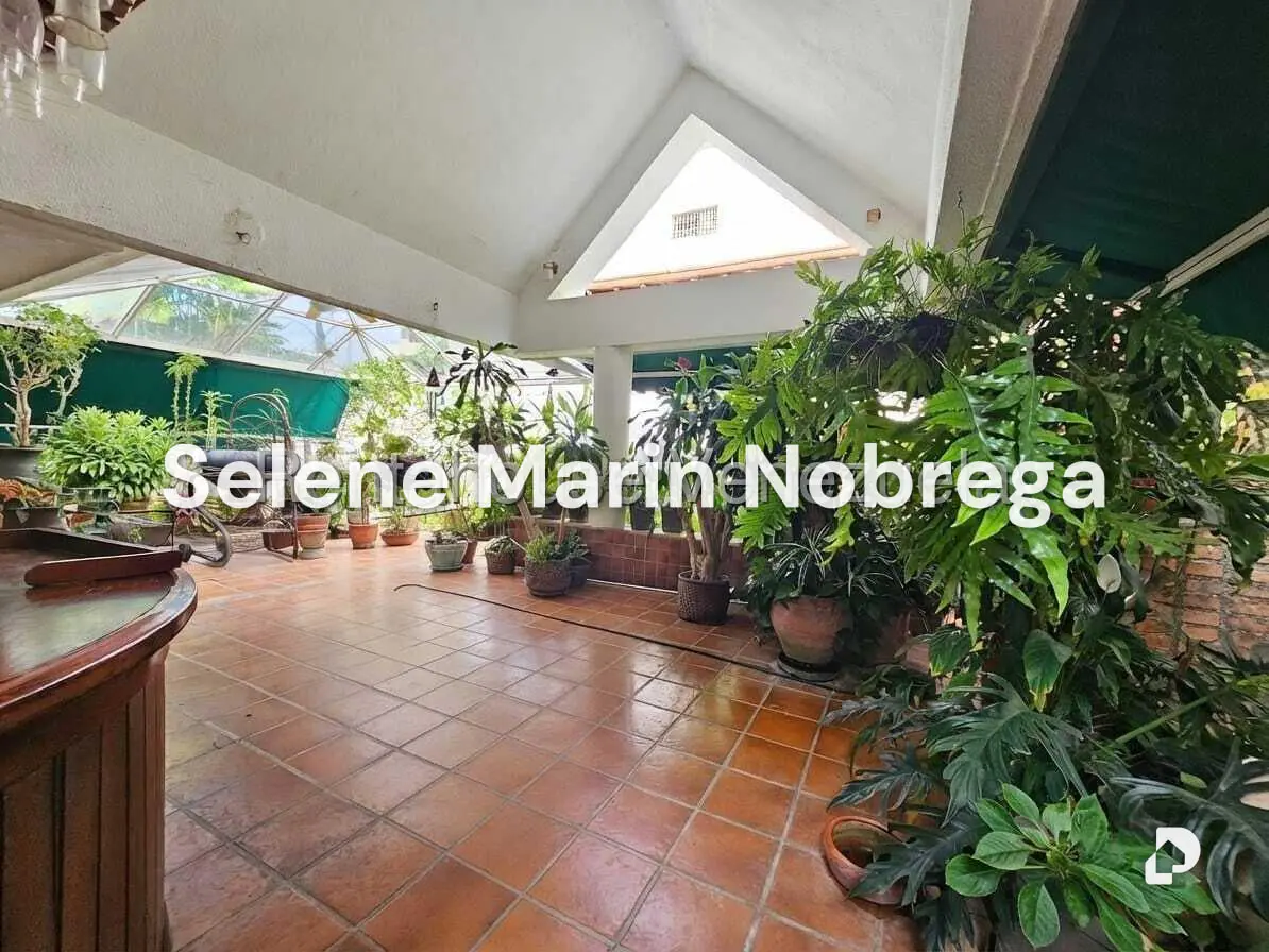 Casa en Alto Prado, Caracas – 27