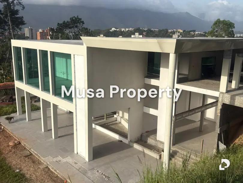 Casa en Cerro Verde, Caracas – 2