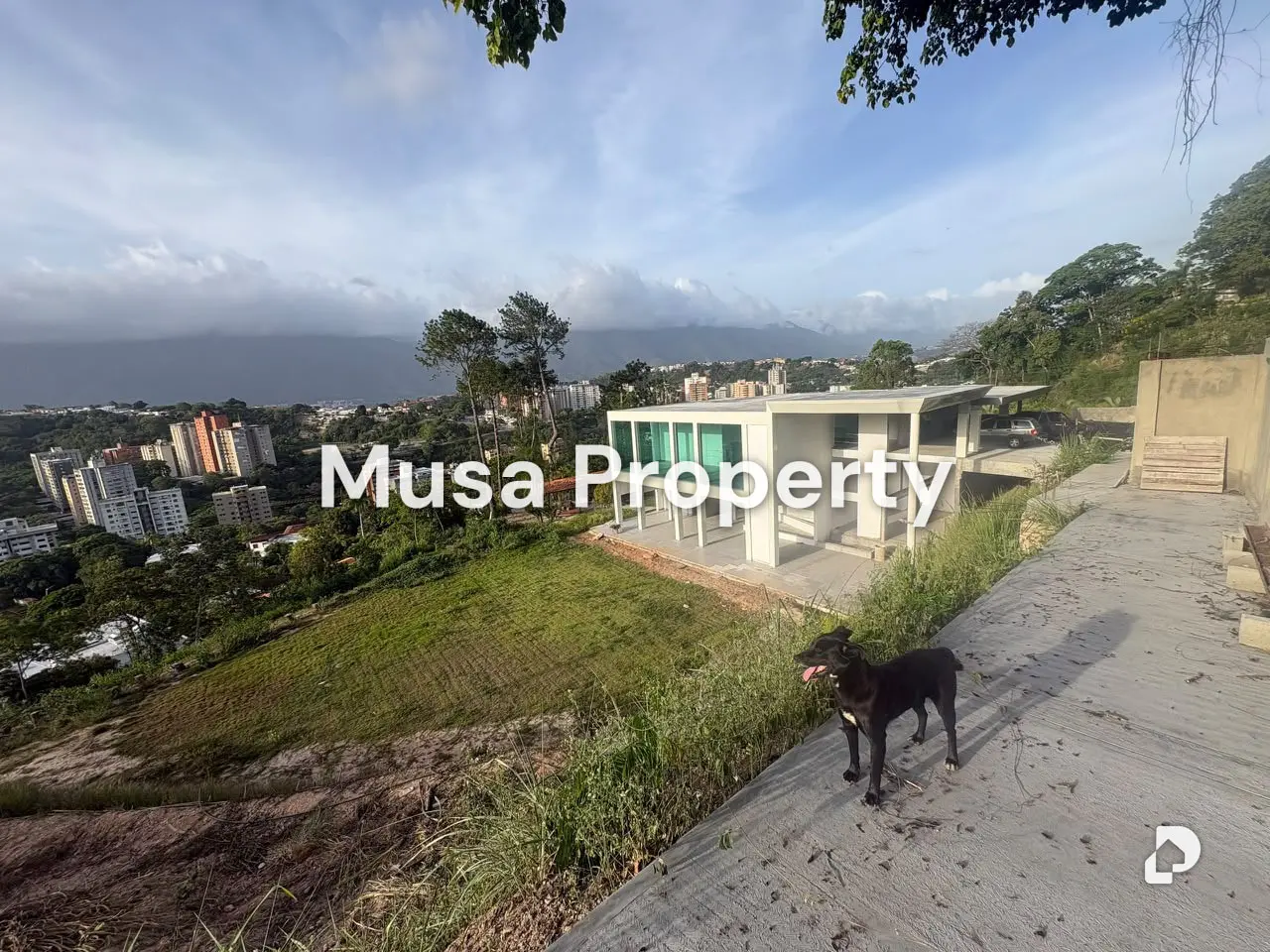 Casa en Cerro Verde, Caracas – 3