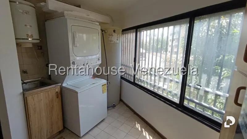 Apartamento en Altamira, Caracas – 12