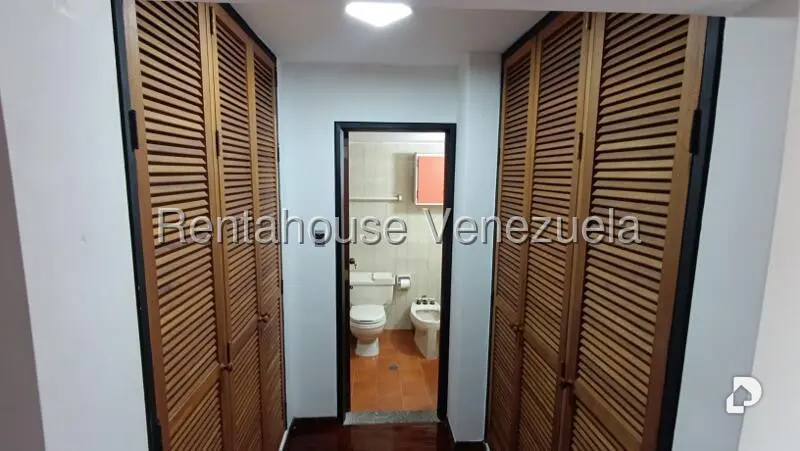 Apartamento en Altamira, Caracas – 24