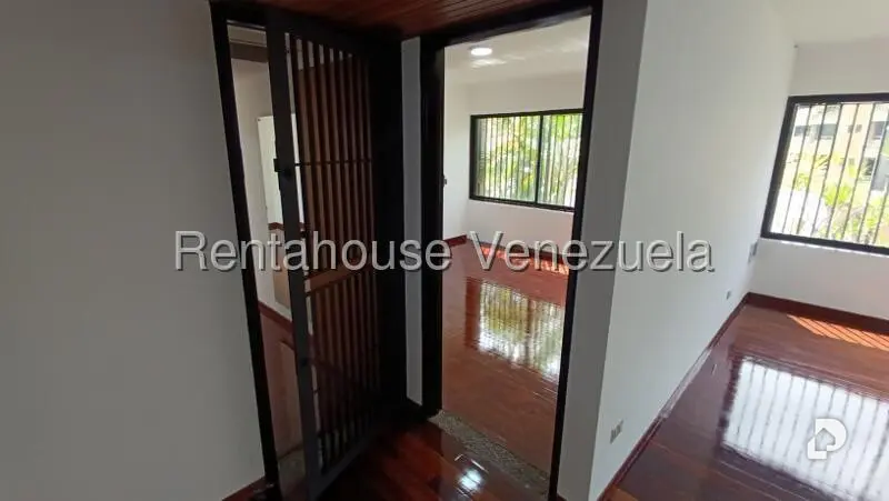 Apartamento en Altamira, Caracas – 17
