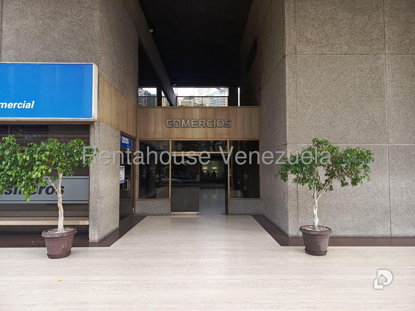 Local comercial en Las Mercedes, Caracas – 28