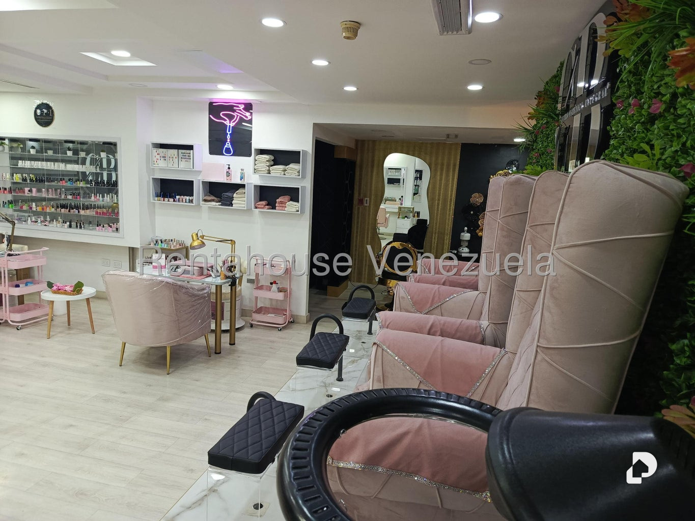 Local comercial en Las Mercedes, Caracas – 5